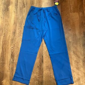 Mini Marilyn scrub pants